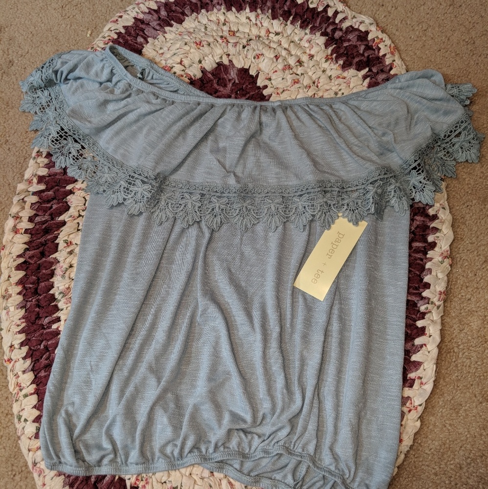 Blue Grey paper + tee shirt